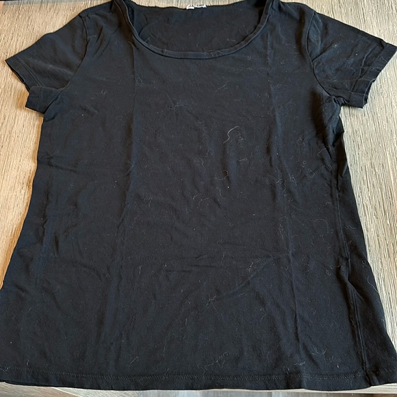 Plain black tee - Picture 1 of 1